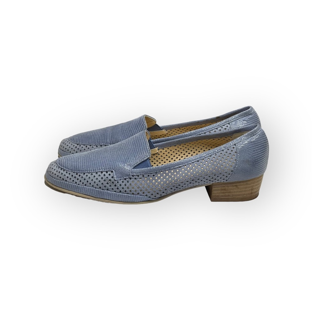 Amalfi by Rangoni ❃ Fabrizia Perforated Suede Moccasin Flats ❃ Chambray Metallic - Picture 7 of 16